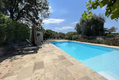 Image de Beautiful air-conditioned villa, very large secure swimming pool 5 minutes from St. Paul of Vence