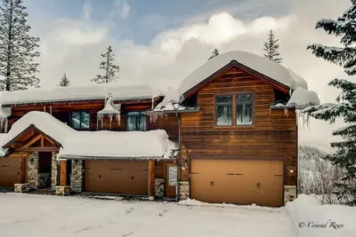 Image de Luxe Ski In / Ski Out 5 chambres + bureau Townhome (3700 pieds carrés) 12 couchages