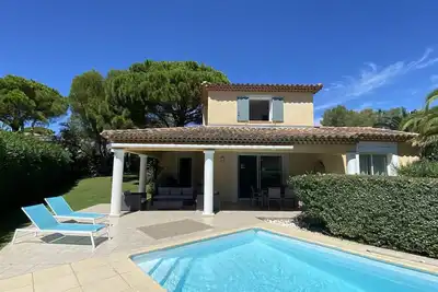 Image de 2 minutes walk from the beach