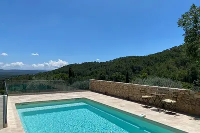 Image de Magnifique maison Provençale pour 8\/9 personnes avec vue magnifique