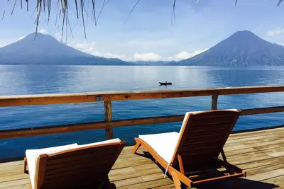 Image de Casa de Larry, Lakefront 3 Chambre Villa, Private Deck et Palapa sur le lac