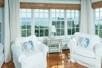Image de Luxury Home W \/ Pool Hot Tub, vue imprenable sur l'océan. Ménage quotidien inlude.