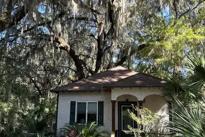 Calme, Cottage isolée, Près de Sapelo, Observation des oiseaux, nature, Kayaks / Wi-Fi gratuit!