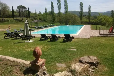 Image de Villa de charme panoramique, piscine, wi-fi, cours de cuisine, mariages