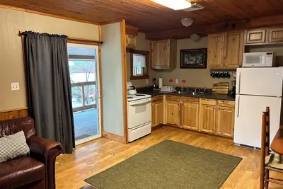 Image de Deschutes River Fly Shop & Camp, River View Cabin Rental