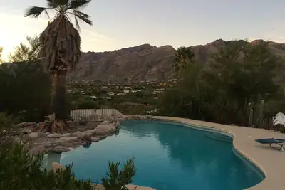 Image de Catalina Foothills, vues spectaculaires. WiFi, vélos, piscine, tennis et basket-ball