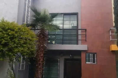 Céntrica y moderna Casa Frías