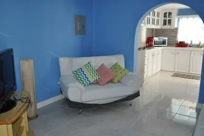 Image de Appartement confortable de 2 chambres au paradis