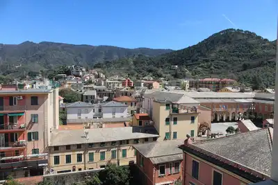 Tournesol - Levanto central à 100 mètres de la mer avec vue sur la vallée