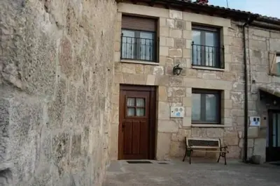 Image de Gîte La Cabaña de Mozoncillo pour 10 personnes