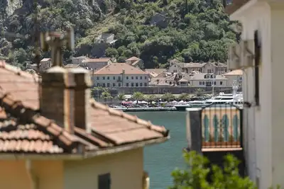 Image de Spacieux appartement dans Muo ****