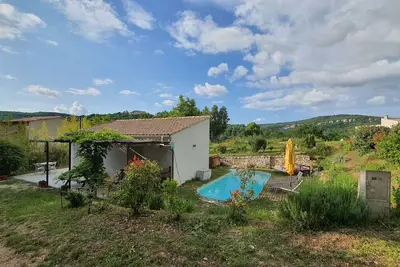 Villa Hanna en Luberon, piscine privée, 2 à 4 Pers. Calme, coeur de nature
