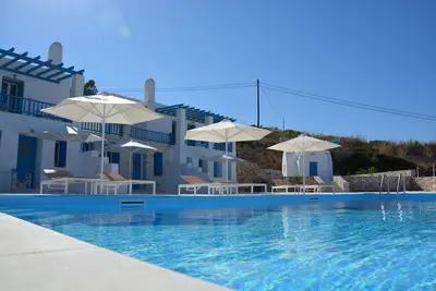 Image de \"White Blue\" Inoubliable Maison avec vue sur l'océan nommée \"Kolymbithres\" à Krotiri Paros