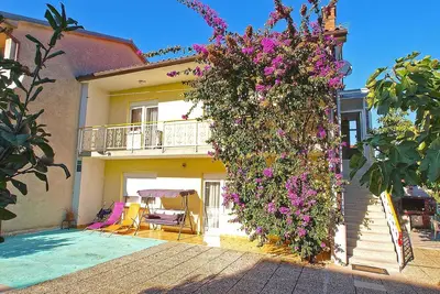 Image de Appartement de vacances Pula pour 1 - 6 personnes avec 3 chambres à coucher - Appartement de vacance