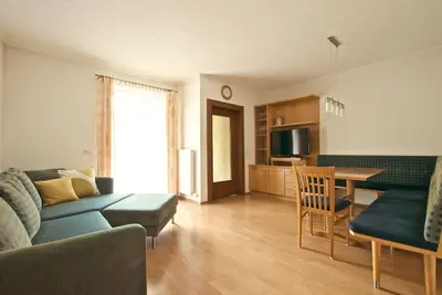 Image de Appartement Supérieur 2 Chambres avec Balcon