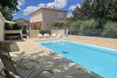 Image de Villa avec piscine privé à Avignon