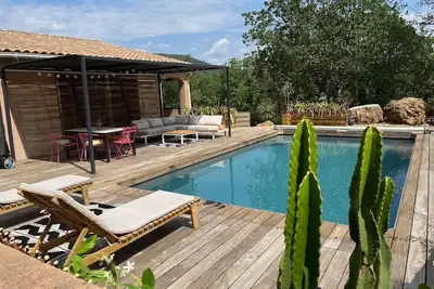Image de 2 Pieces Avec Piscine Dans Villa En Pleine Nature Calme Absolu