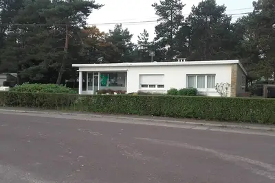Image de Charmante petite maison dans un cadre privé calme et verdoyant