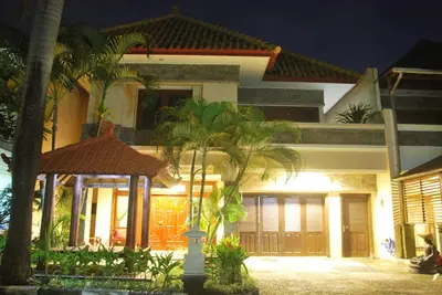 Image de Villa Kuta 4 chambres avec petit déjeuner