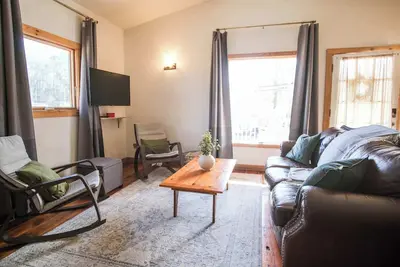 Image de ☆ Regroup ☆ New 4qn by Dwntn & Duke w. Barnwd Flrs