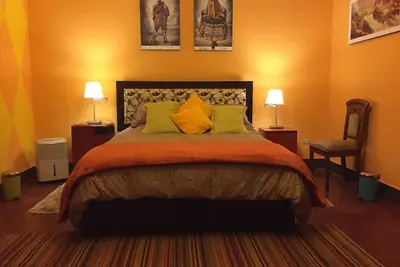 Miraflores Vintage \/Central Cozy Furnished Home Discover the Charm of Balta Zng