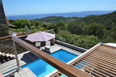 Image de Villa domaine privé Gaou Bénat 2 niv. indép. 10 pers. vue except mer piscine ch.