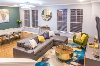 Image de Style moderne et chic * Westelm House 2 * au coeur du Tx Med Center et Nrg Stad