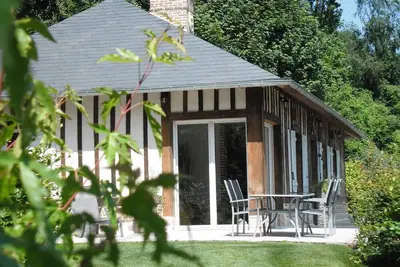 Image de Le Cottage du Parc Ă 20 min Ă pieds de la plage des Petites Dalles