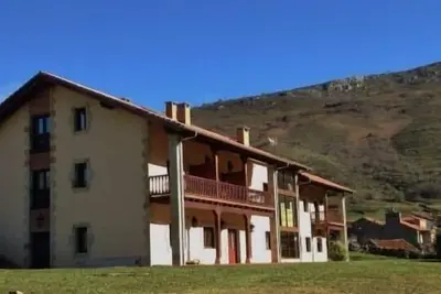 Gîte rural (location complète) El Tombo de Santa Catalina pour 30 personnes