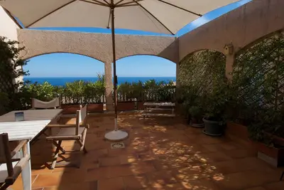 Image de Appartement avec terrasse de 25 mètres carrés avec vue sur la mer