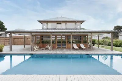 Image de Maison Starck, piscine, 50 m de la plage
