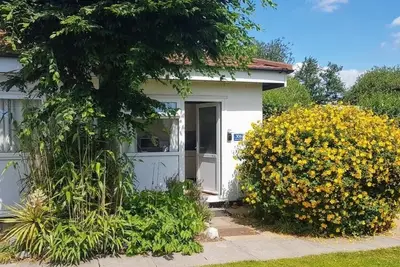 Image de Sunny View, Chalet 2 chambres sur le parc de vacances 4 * Welcome Ă Dawlish Warren