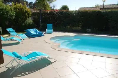 Image de Villa 6 personnes avec Piscine (4 adultes 2 enfants)
