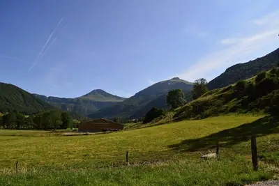 Image de Grand gîte (70m2) trés clair, terrain clos (20a), pour 2 personnes