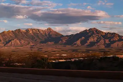 Image de Hideaway Desert confortable avec une belle vue sur la montagne Dégagée