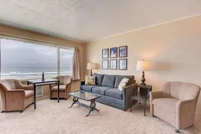 Image de 'Afternoon Delighthouse' - Grande Suite Familiale Oceanfront!