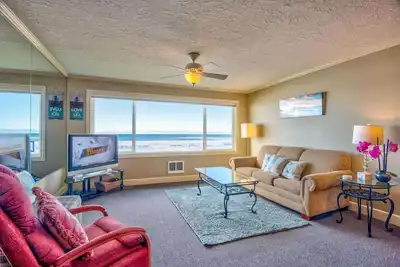Image de 'Starfish Enterprise' - Condo au bord de l'oc��an avec piscine intérieure et accès facile à la plage!