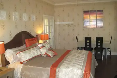 Image de King Spa Suite privée 1 chambre. Accès piscine.