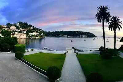 Image de Le plus beau emplacement sur la Riviera! Accès privé direct au Med!