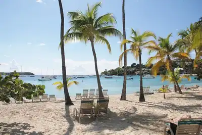 Image de Superbe condo en bord de mer avec une vue incroyable, Cowpet Bay Beach