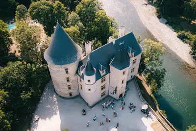 Image de Louez un château français unique pour vos vacances en famille