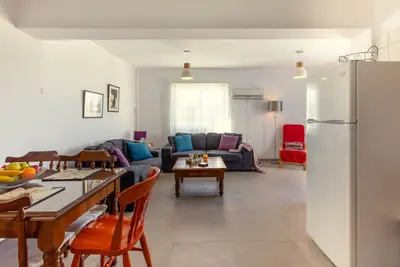 Image de Spacieux appartement de 2 chambres - wi-fi gratuit - idéal pour les familles