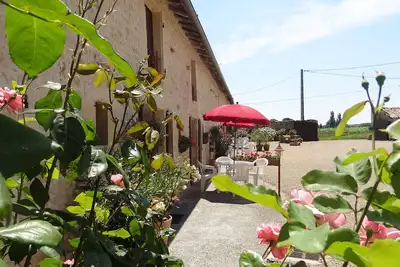 Image de Jolies gîtes avec piscine et jolis jardins