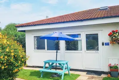 Image de The Cove, chalet de 2 chambres dans le parc de vacances 4 * Welcome Holiday, Dawlish Warren