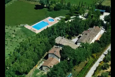 Résidence Frantoio-Le Gorghe di Valmarino en Ombrie à 5 km de Pérouse piscine Wifi