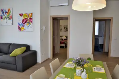 Image de Appartement avec deux chambres et deux salles de bains - Rez-de-chaussée