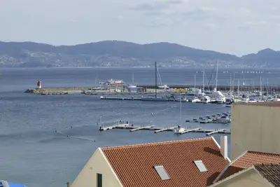 Image de appartement lumineux et spacieux dans le centre de Sanxenxo