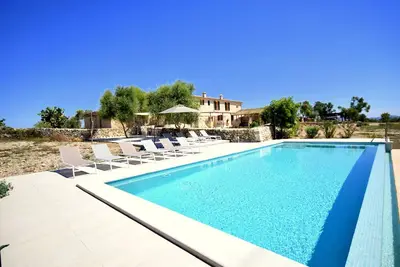 Image de finca dans un état Onirique menthe Alcudiarrom très calme pour 12 personnes!