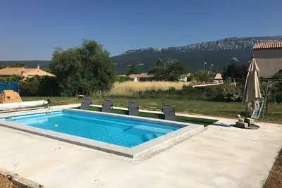 Image de Belle maison individuelle avec piscine
