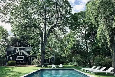 Image de Charmante maison de caractère récemment rénovée au cœur de East Quogue
